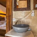 Chez Rumi Butik